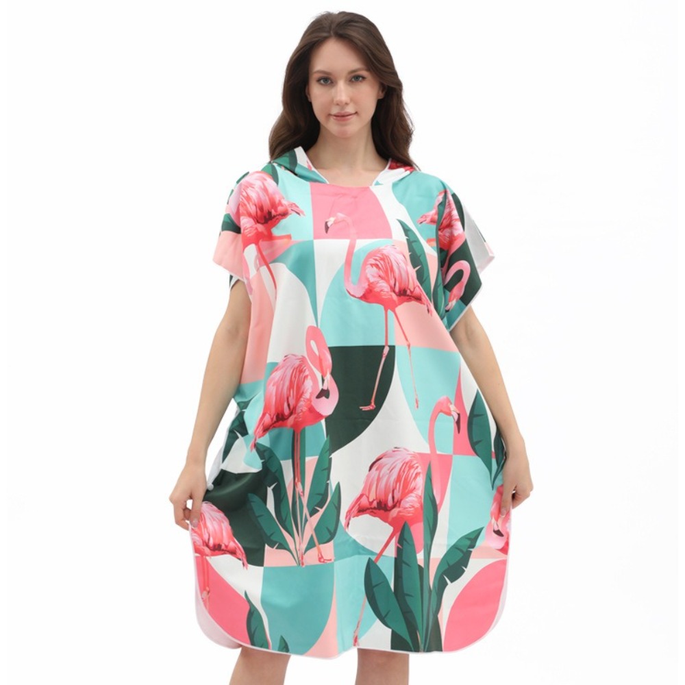 Flamingo Woman Bathrobe 31.5x3 - Camp Towel Microfiber 评论和价格